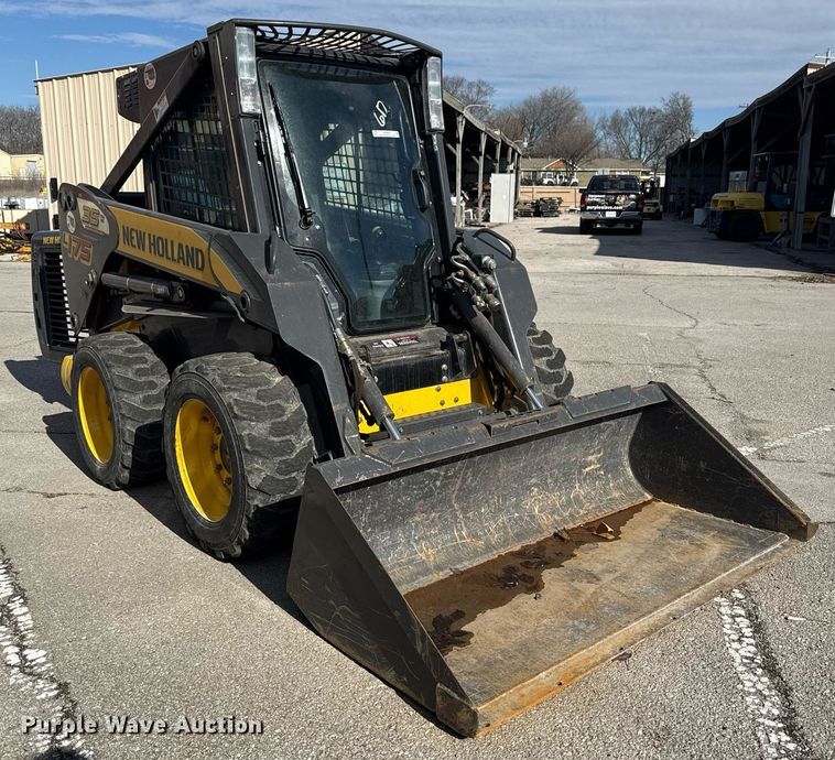 image for item NO9691 New Holland L175 skid steer loader