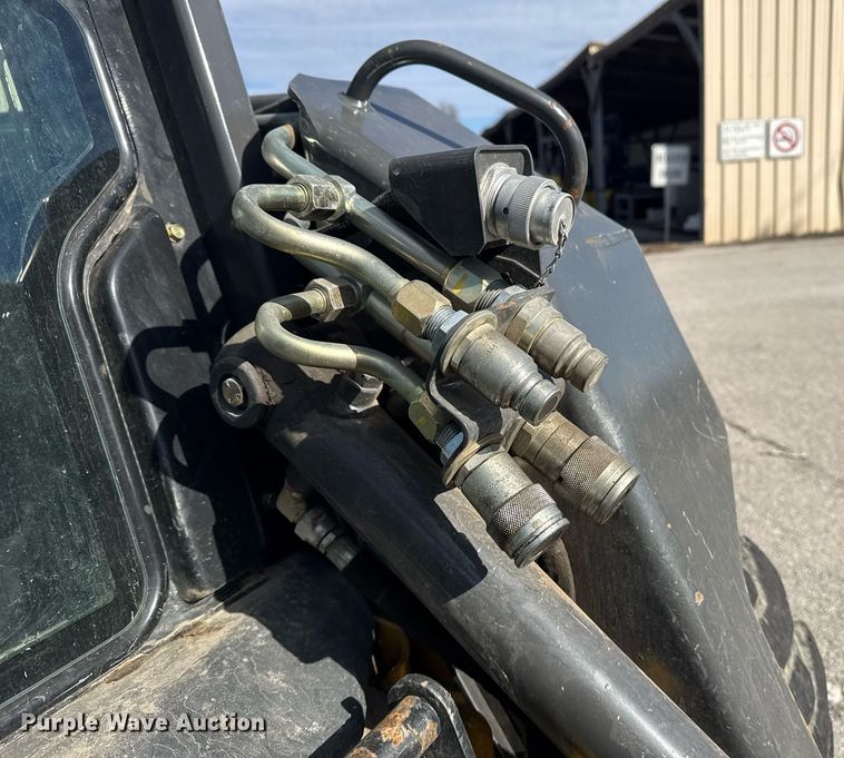 image for item NO9691 New Holland L175 skid steer loader