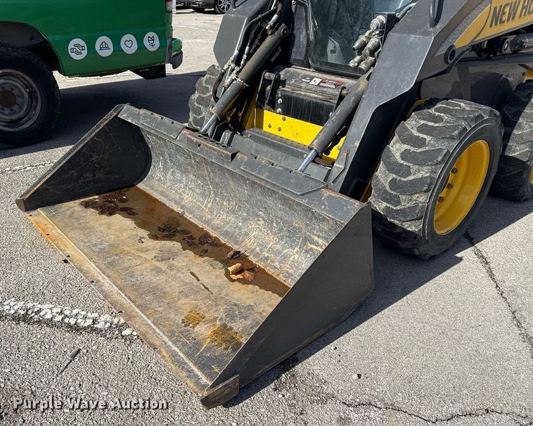 image for item NO9691 New Holland L175 skid steer loader