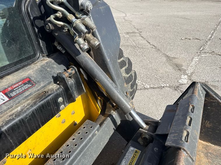 image for item NO9691 New Holland L175 skid steer loader