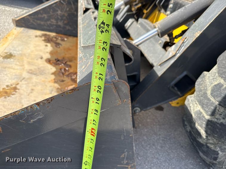 image for item NO9691 New Holland L175 skid steer loader