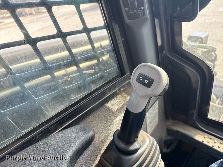 image for item NO9691 New Holland L175 skid steer loader