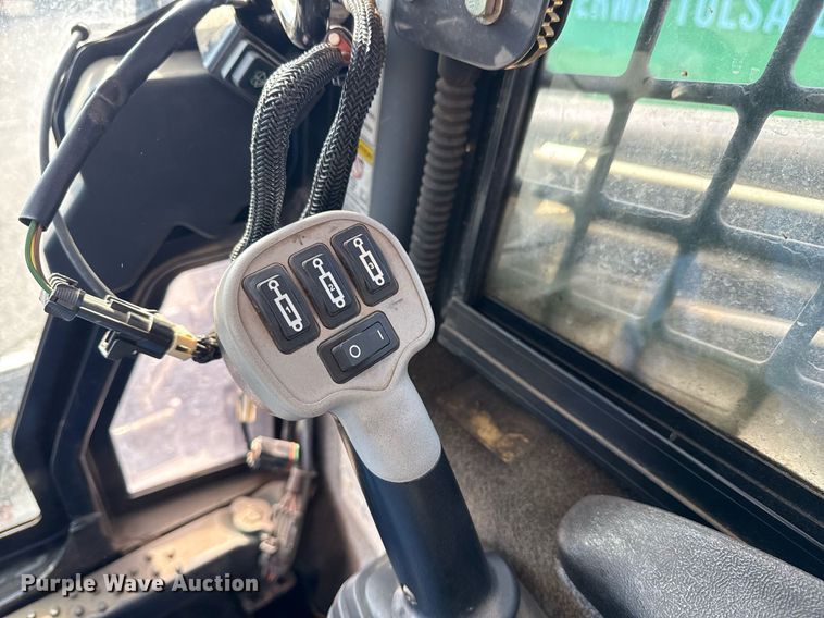 image for item NO9691 New Holland L175 skid steer loader