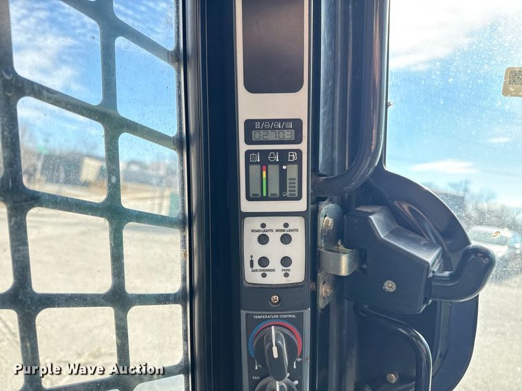 image for item NO9691 New Holland L175 skid steer loader