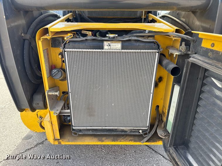 image for item NO9691 New Holland L175 skid steer loader