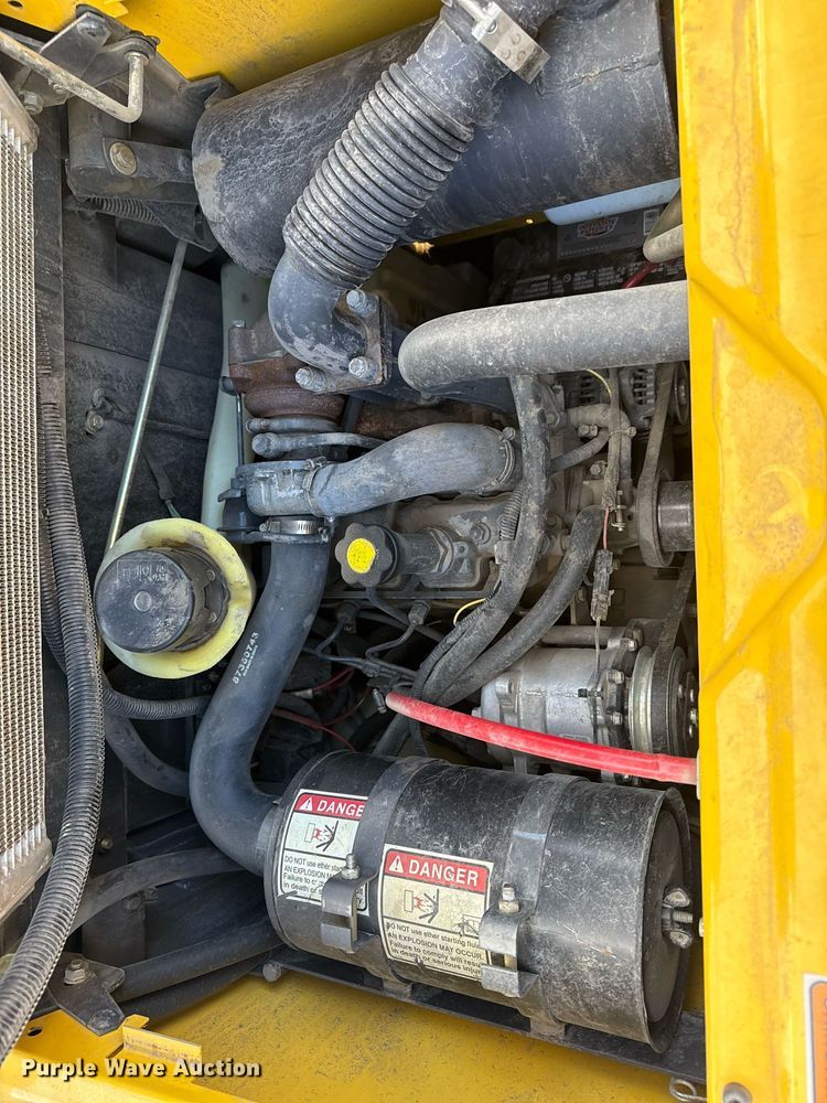 image for item NO9691 New Holland L175 skid steer loader