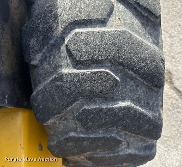 image for item NO9691 New Holland L175 skid steer loader