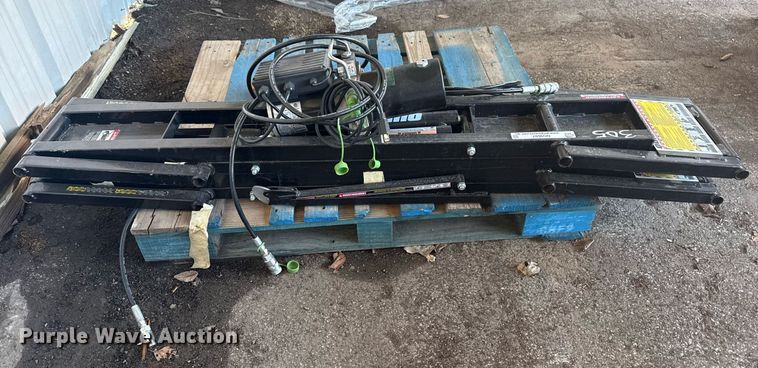 image for item NO9697 Quick Jack BL-7000SLX portable car lift