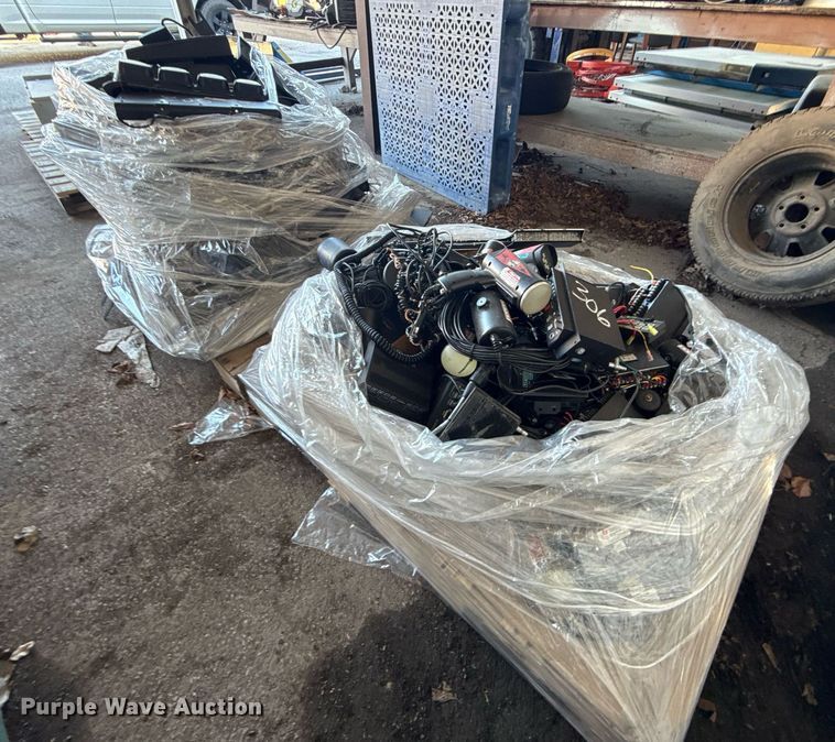 image for item NO9698 Police equipment