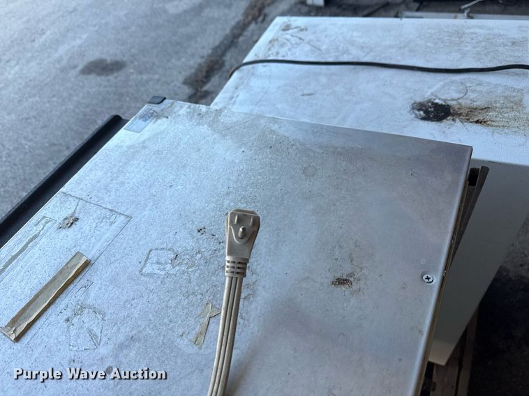 image for item NO9699 (2) ice machines