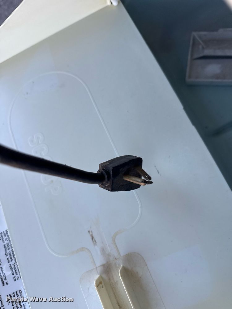 image for item NO9699 (2) ice machines