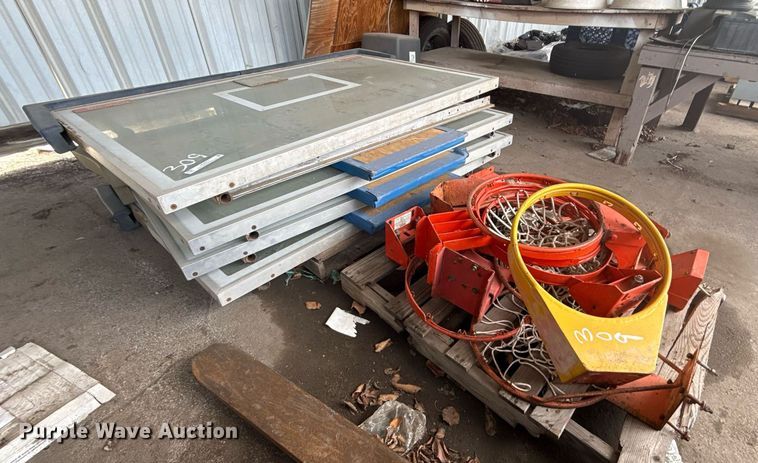 image for item NO9701 Sports equipment