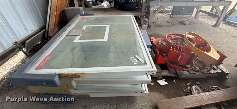 image for item NO9701 Sports equipment