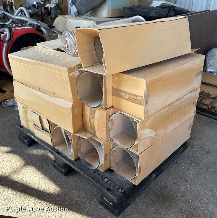 image for item NO9706 Approximately 18 Poland vases