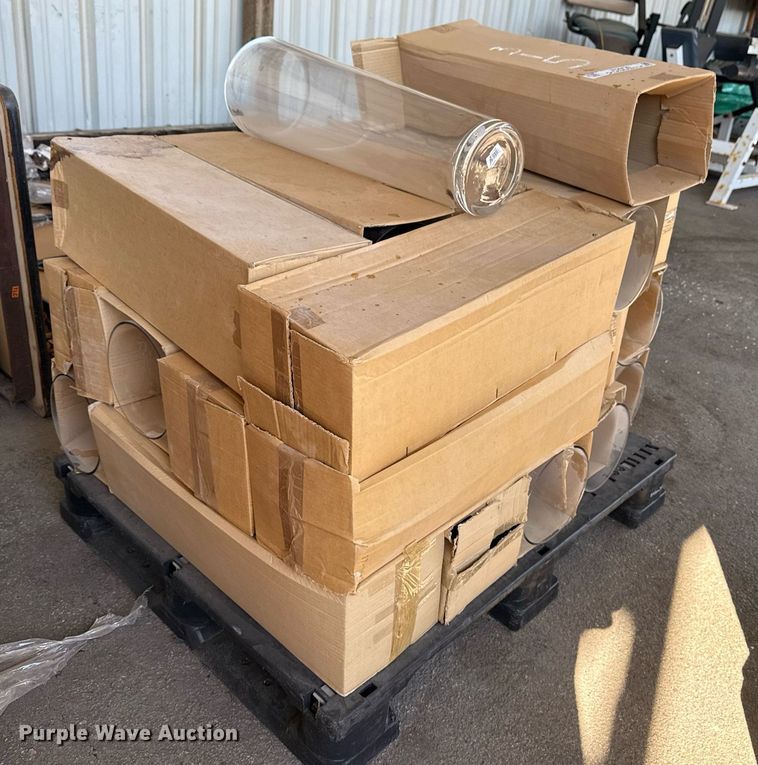 image for item NO9706 Approximately 18 Poland vases