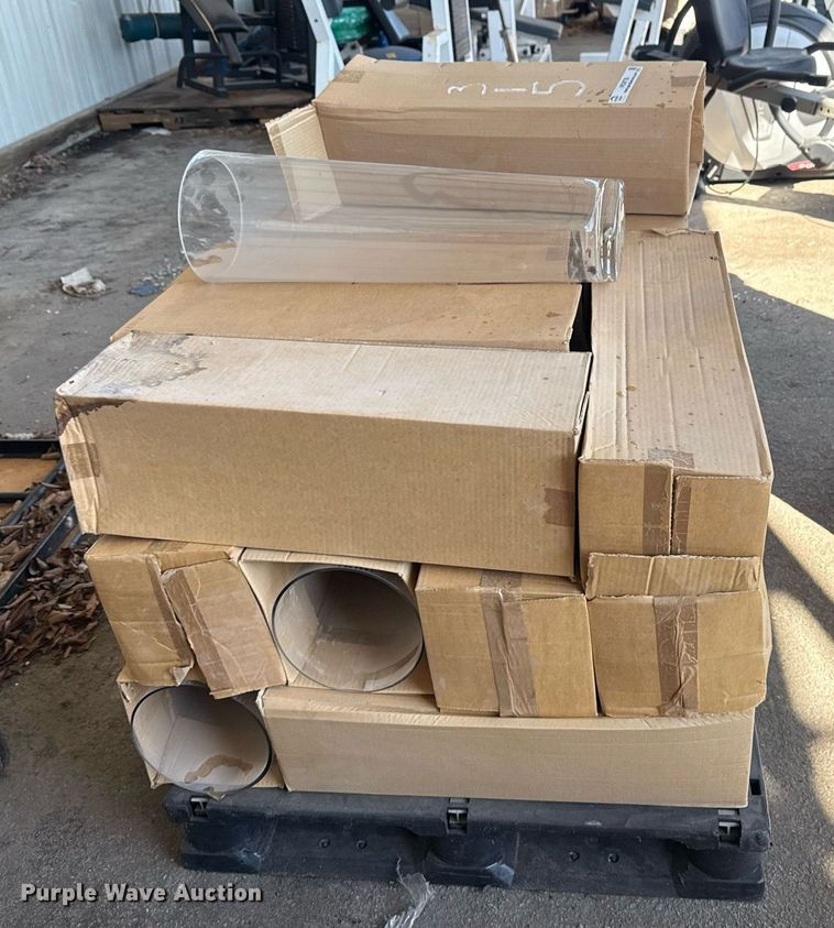 image for item NO9706 Approximately 18 Poland vases