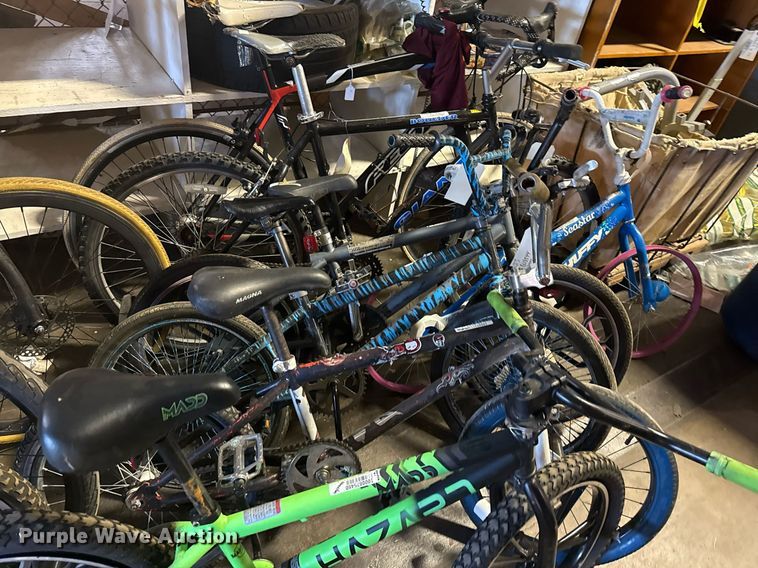 image for item NO9714 Approximately 16 bicycles