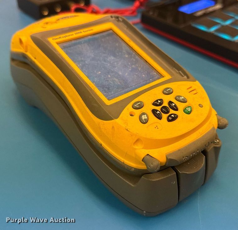 image for item NO9715 Trimble Geo XH GeoExplorer 2008 Series gps