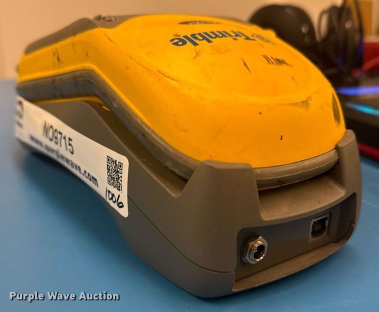 image for item NO9715 Trimble Geo XH GeoExplorer 2008 Series gps