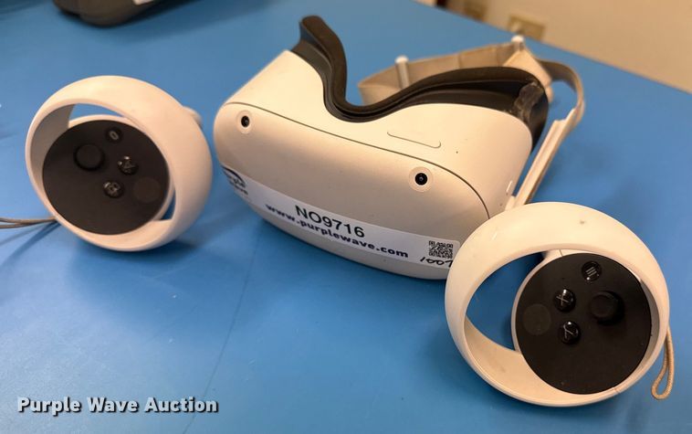 image for item NO9716 Oculus Meta Quest KW49CW VR headset