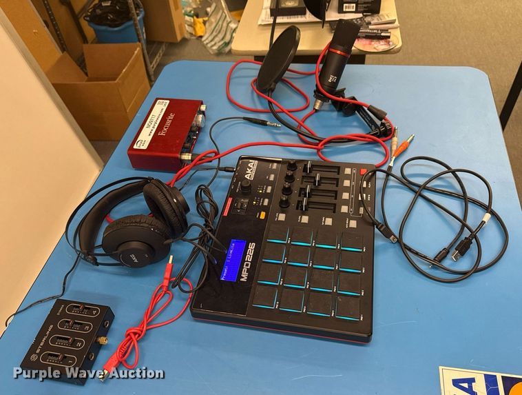 image for item NO9717 Electronics