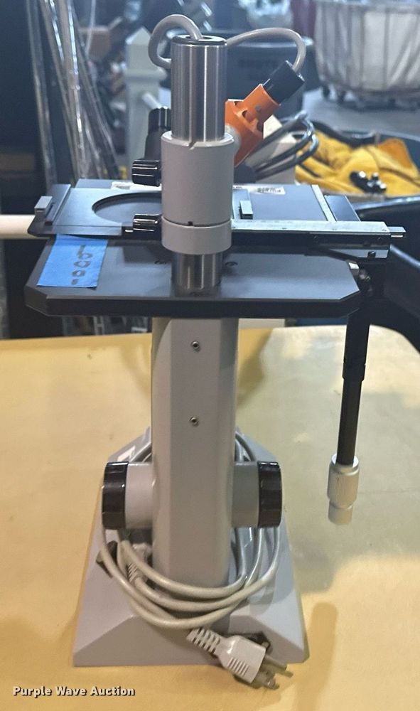 image for item NO9718 Zeiss ID02 Invertoscope  inverted microscope