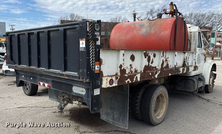 image for item NO9720 1999 International 4700 flatbed truck