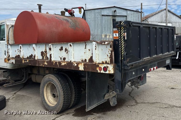 image for item NO9720 1999 International 4700 flatbed truck