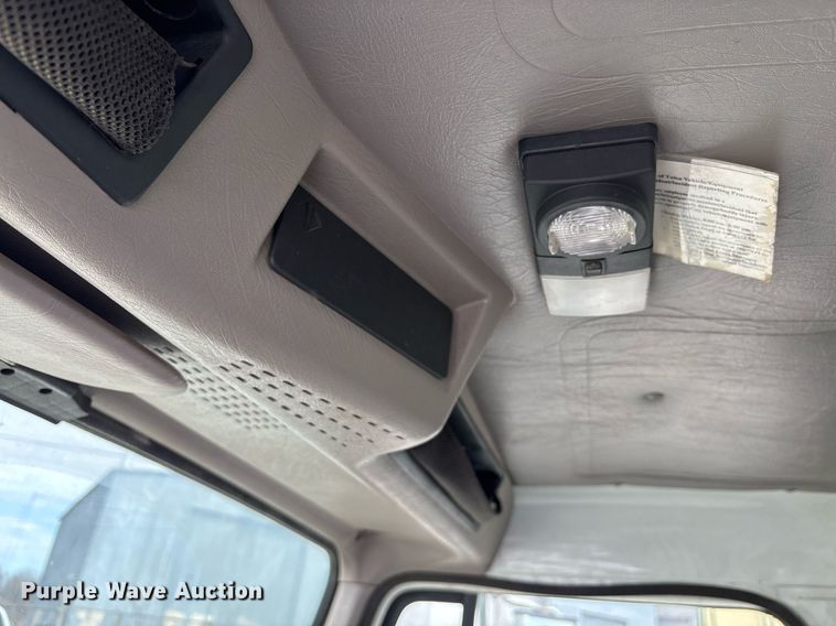 image for item NO9720 1999 International 4700 flatbed truck