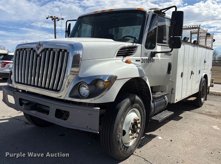 image for item NO9721 2010 International 7400 utility / service truck