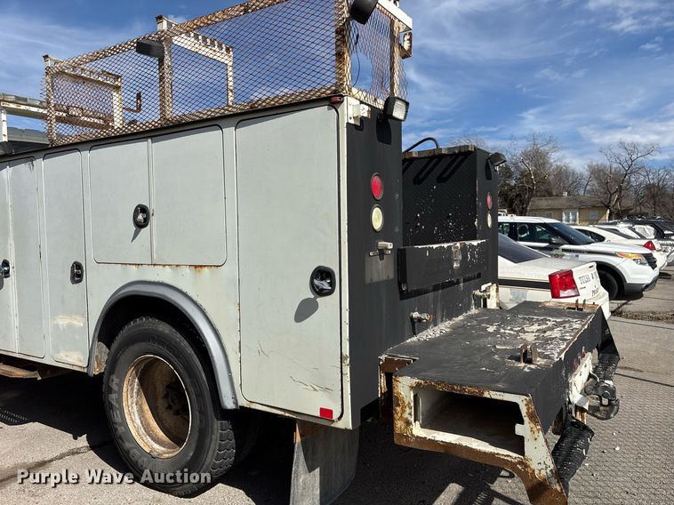 image for item NO9721 2010 International 7400 utility / service truck