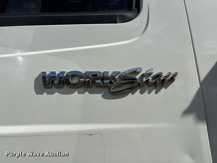 image for item NO9721 2010 International 7400 utility / service truck