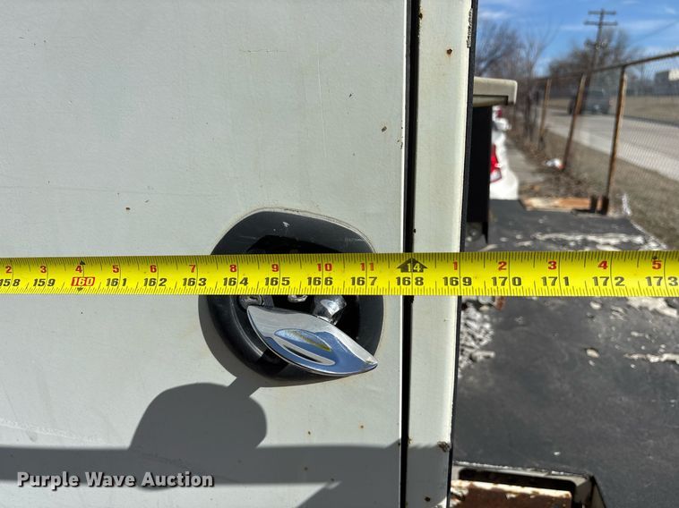 image for item NO9721 2010 International 7400 utility / service truck