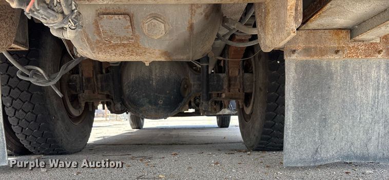 image for item NO9721 2010 International 7400 utility / service truck