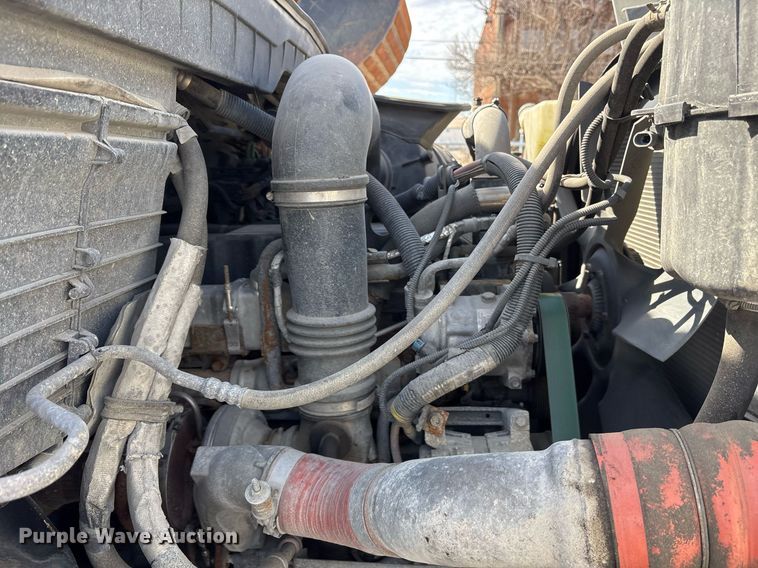 image for item NO9721 2010 International 7400 utility / service truck