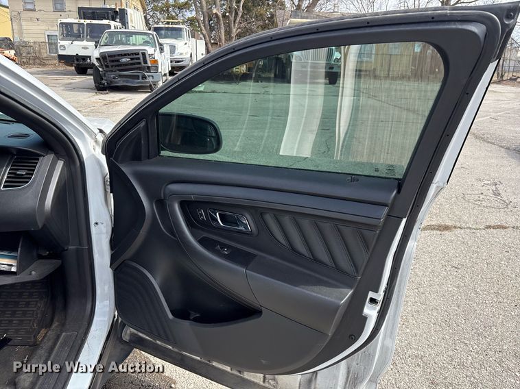 image for item NO9725 2016 Ford Taurus Police Interceptor