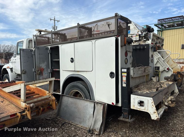 image for item NO9726 2008 International 7400 utility / service truck
