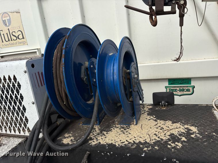 image for item NO9726 2008 International 7400 utility / service truck