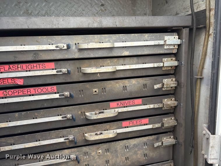 image for item NO9726 2008 International 7400 utility / service truck