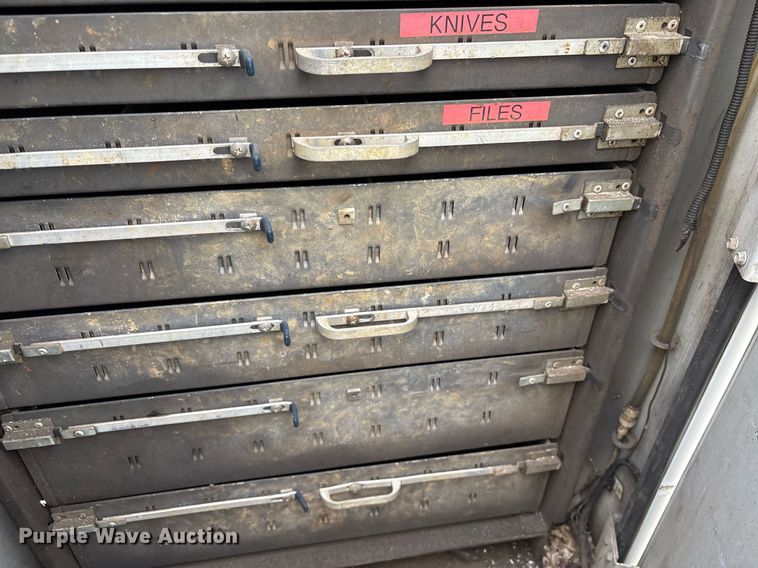 image for item NO9726 2008 International 7400 utility / service truck