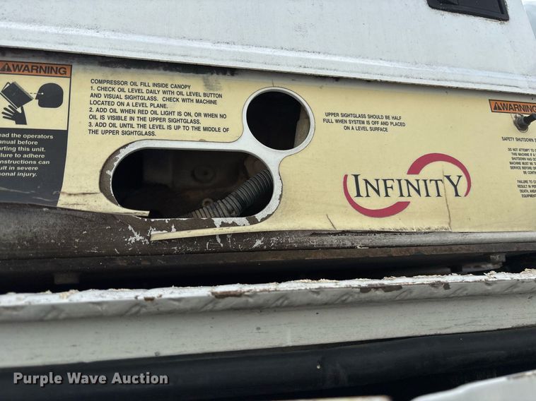 image for item NO9726 2008 International 7400 utility / service truck