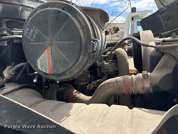 image for item NO9726 2008 International 7400 utility / service truck