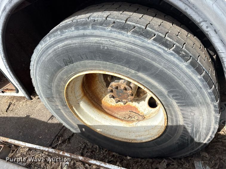 image for item NO9726 2008 International 7400 utility / service truck