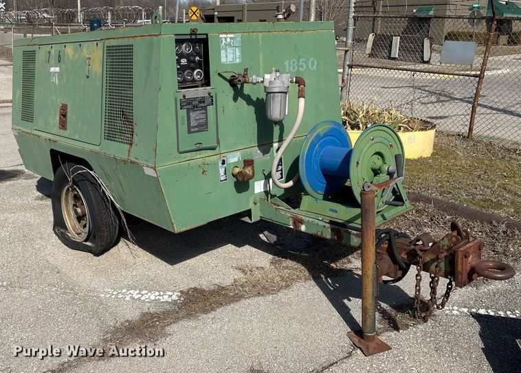 image for item NO9727 Sullair 185DPQ air compressor