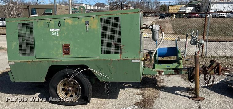 image for item NO9727 Sullair 185DPQ air compressor