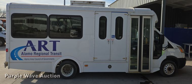 image for item NQ9191 2018 Ford Transit 350 shuttle bus