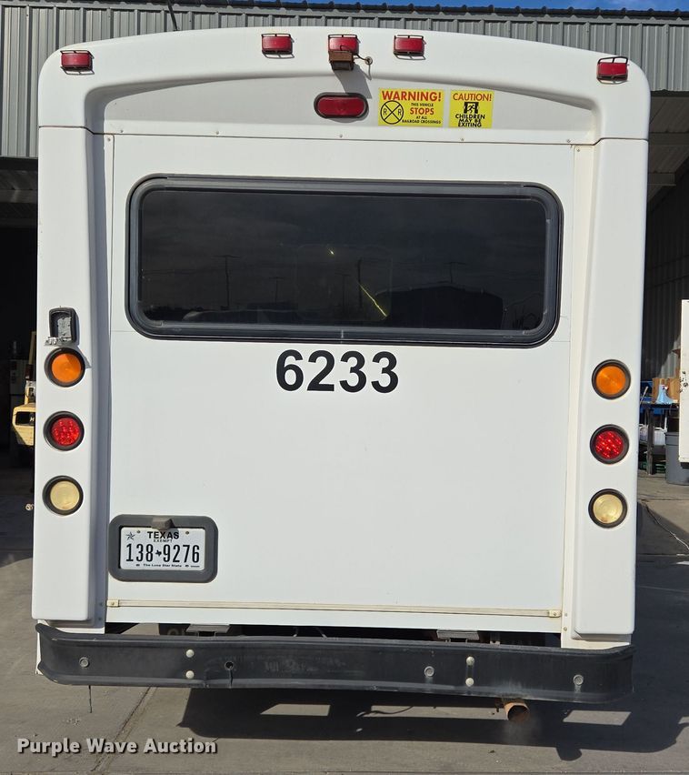 image for item NQ9191 2018 Ford Transit 350 shuttle bus