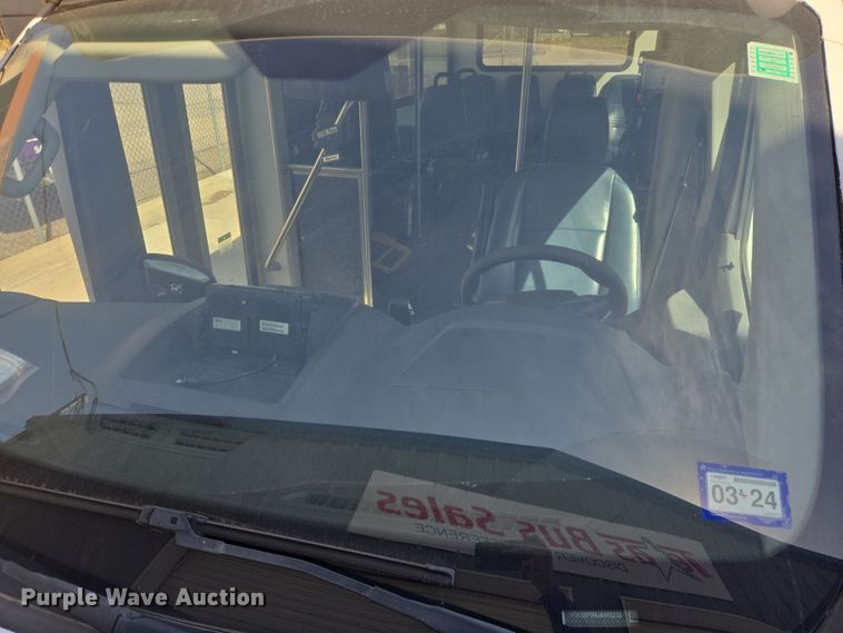 image for item NQ9191 2018 Ford Transit 350 shuttle bus