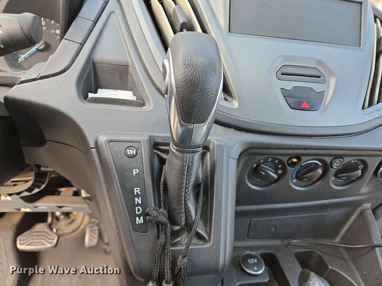 image for item NQ9191 2018 Ford Transit 350 shuttle bus