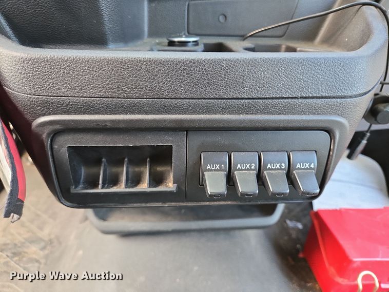 image for item NQ9191 2018 Ford Transit 350 shuttle bus